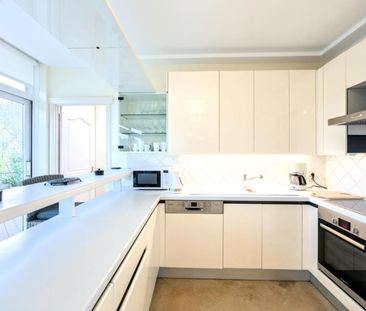 Quartier Roosevelt - Penthouse meublé 2 chambres + Bureau - Photo 4