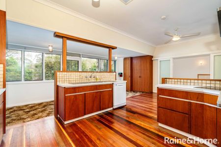 Classic Charm with a Modern Touch - Photo 2