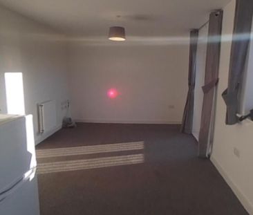 2 Bed Flat, Owens Road, CV6 - Photo 3