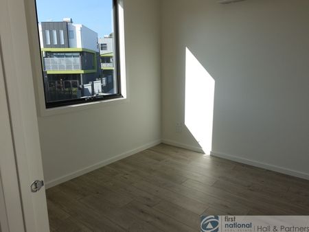 82 Nickson Street, Bundoora - Photo 5