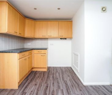 2 bedroom terraced house to rent - Photo 6