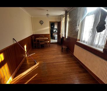 Room in a Shared House, Hazelbury Crescent, LU1 - Photo 1