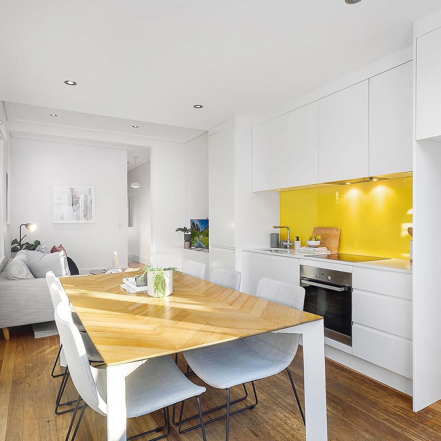 Gorgeous Newtown Terrace Home - Photo 1