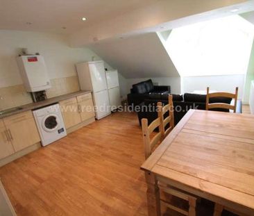 Castle Boulevard, Lenton, England, NG7 - Photo 3