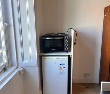 Studio Flat, Marywood Square, G41 - Photo 5