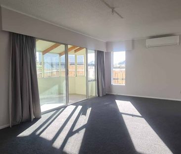 Renovated Family Home - Photo 3