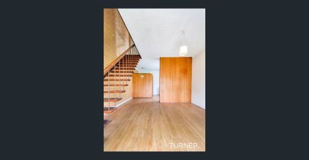 Superb location - Minutes to Burnside Village! - Photo 4