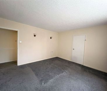 Bullpit Road, Balderton, Newark, Nottinghamshire, NG24 - Photo 2