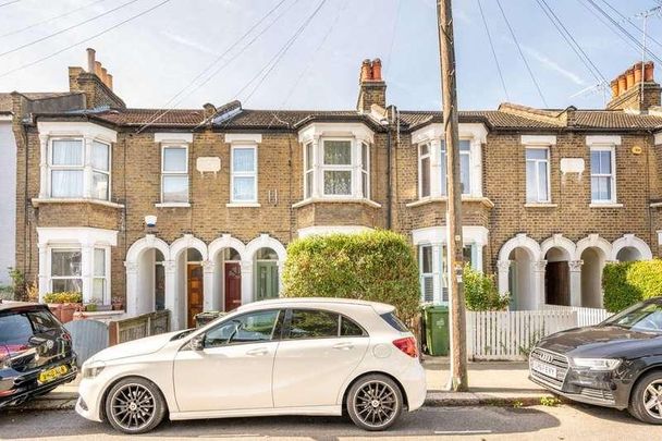 Francis Road, Leyton, E10 - Photo 1