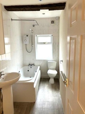 2 bedroom apartment to rent - Photo 5