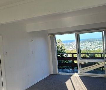 Charming 2BR Unit with Balcony! - Photo 5