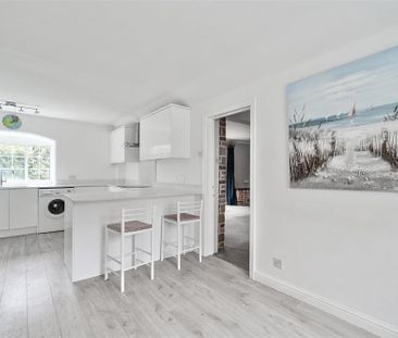 Clyst St. Mary, Exeter - Photo 2