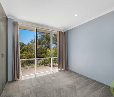 Updated two-bedroom unit in convenient Pearce - Photo 4