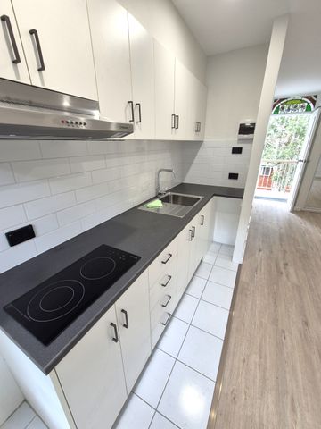 Charming Studio Apartment in Prime Ashfield Location - Photo 4