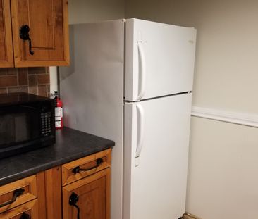 For Lease - 11B Park Crescent Unit# lower unit, New Tecumseth, Ontario - Photo 2