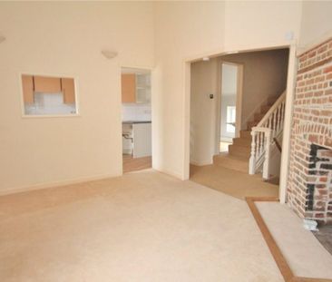 2 Bedroom Flat / Apartment - High Street - Photo 6