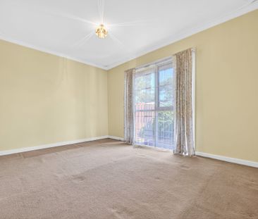 Three Bedroom Home in Rockingham - Photo 2