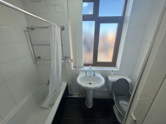 Westhill Road, Coundon - Photo 1