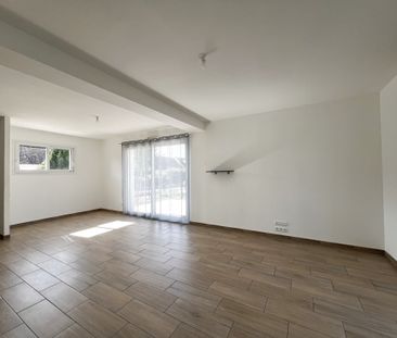 Location Maison 7 pièces 135m² SARGE LES LE MANS 72190 - Photo 3