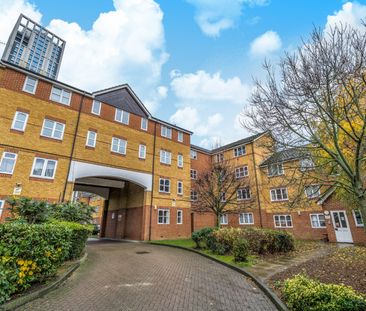 Armoury Road, London, SE8 - Photo 6