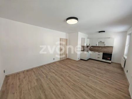 Pronájem bytu 2+kk, Otrokovice (byt 1.05) - Photo 2