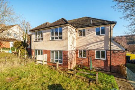 2 bedroom maisonette to rent - Photo 5
