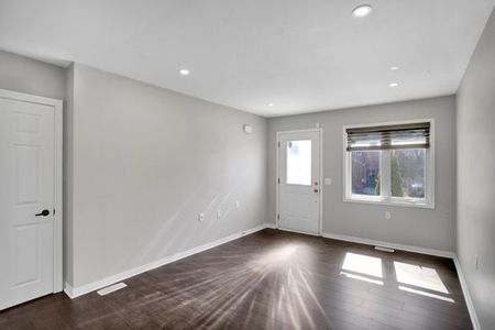 For Lease - 58 Avenue Street Unit# Lower Level, Oshawa, Ontario - Photo 4