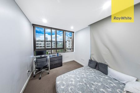 Modern Apartment in the Prime River Precinct! - Photo 3