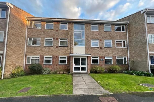 Jordans Close, Guildford, Surrey, GU1 - Photo 1