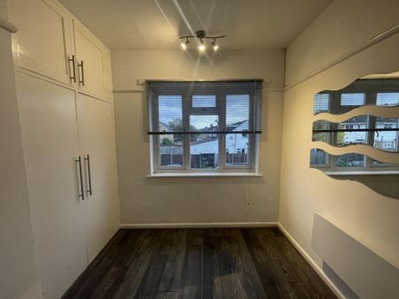 2 bedroom maisonette to rent - Photo 4