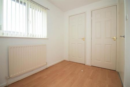 2 bedroom semi-detached house to rent - Photo 4