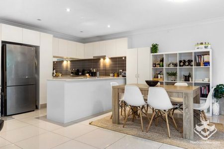 Best unit in the complex - Photo 3