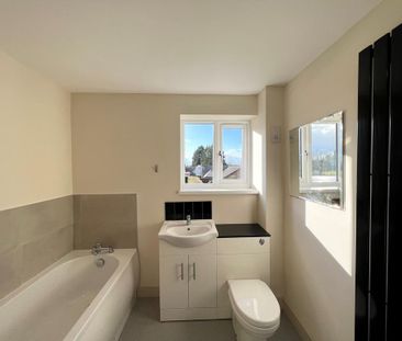 5 bedroom detached house to rent - Photo 1