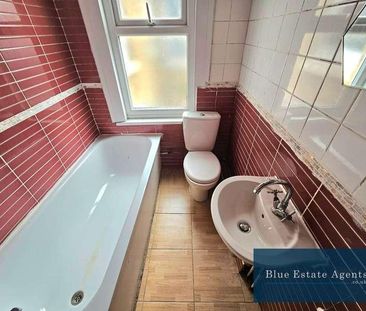 Standard Road, Hounslow, TW4 - Photo 4