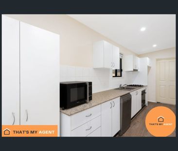 Modern & Convenient 2 Bedroom Granny Flat - Photo 2