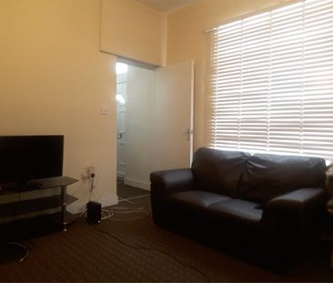 Charterhouse Road, Stoke, Coventry - Photo 1