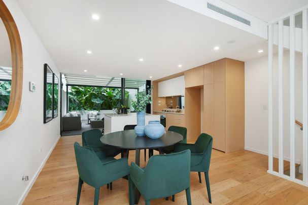 Three Bedroom Terrace with Garage Parking - Offered Unfurnished - Photo 1