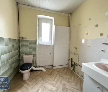 Location Appartement 4 pièces 84m² DUNIERES 43220 - Photo 5