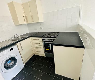 1 Bed Flat, Downfield Place, EH11 - Photo 3