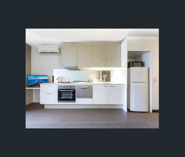 Contemporary Studio Apartment – Unfurnished - Photo 6