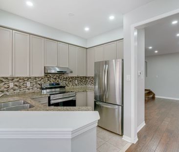For Lease - 1327 Weir Chase Unit# Upper, Mississauga, Ontario - Photo 4