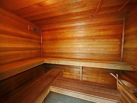 CBD close to everything! - Photo 4