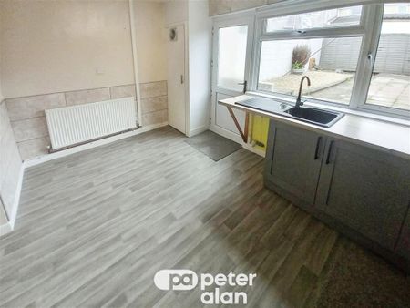 Oak Street, ABERDARE - Photo 2