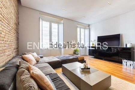 Alquiler de piso en Calle de Ciril Amorós - Photo 3