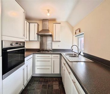 2 bedroom house to rent - Photo 1