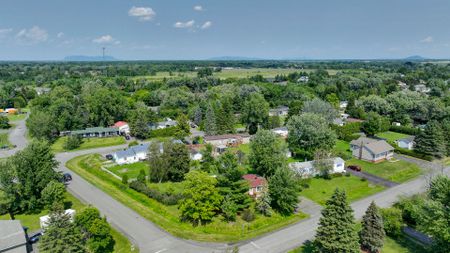 Maison de plain-pied à Saint-Jean-sur-Richelieu - Photo 3