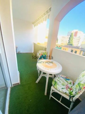 Alquiler de piso en Calle los Fenicios - Foto 2