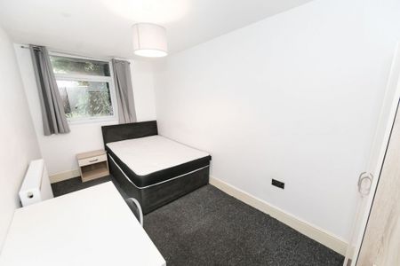 B Inglewood Terrace, Woodhouse, Leeds - Photo 4