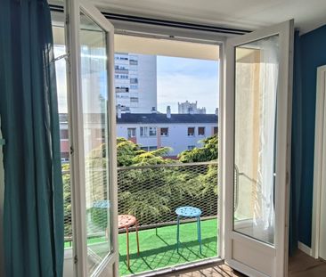 Location Appartement 5 pièces 73m² ORLEANS 45000 - Photo 2