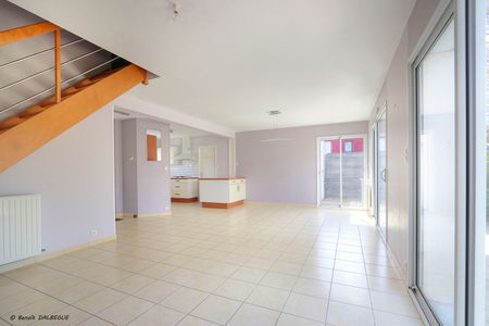 Location Maison 5 pièces 112m² CHANTEPIE 35135 - Photo 2